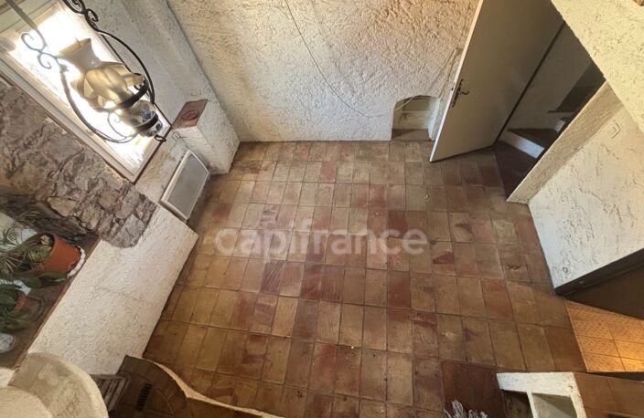 Saint Cézaire sur Siagne, en plein centre, rue du château d'eau !! — photo 4
