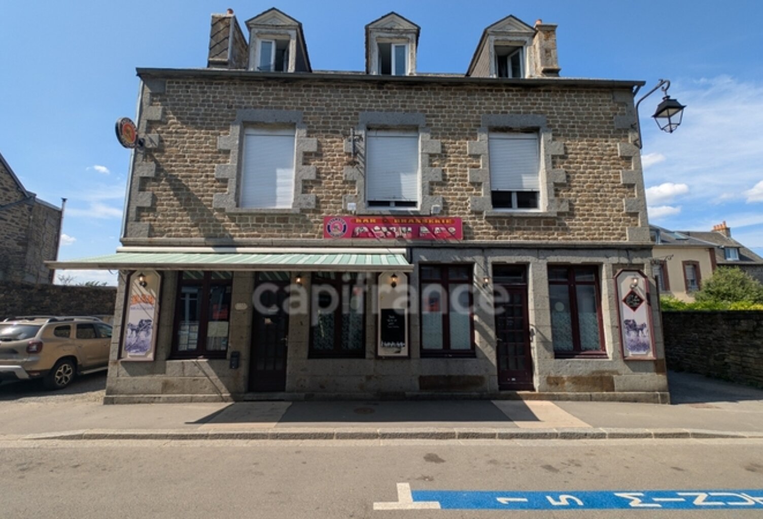 Fonds de commerce Bar - Restaurant + Murs commerciaux à vendre TINCHEBRAY-BOCAGE (61)- ORNE - Normandie — photo 1