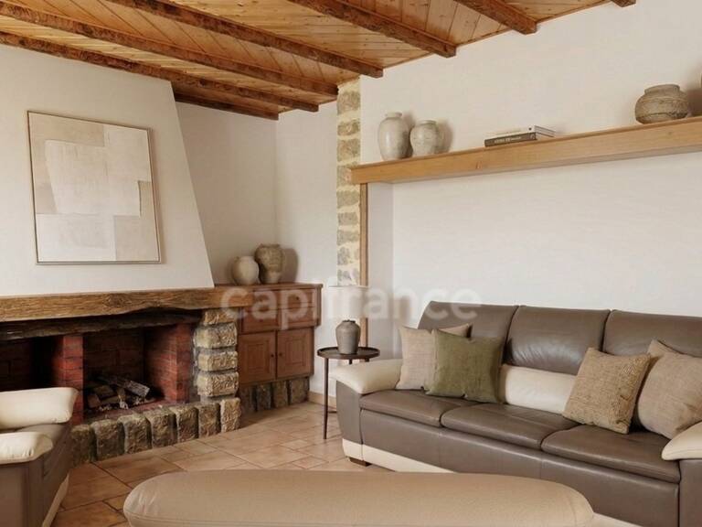 Maison lumineuse avec terrasse, jardin et garages - Arbois (39600) — photo 1