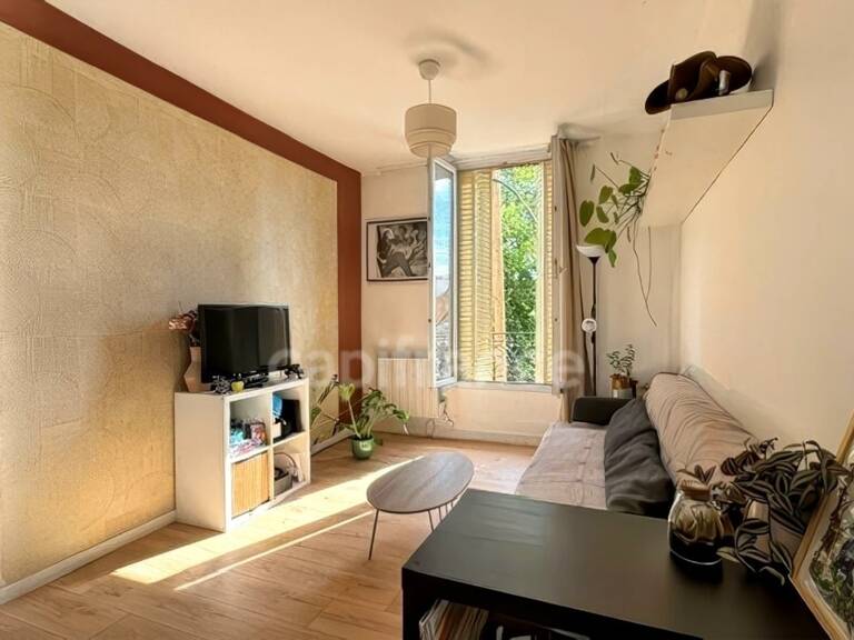 T2 TRAVERSANT AVEC JARDIN PRIVATIF – 5 MIN DU RER A – MEUBLÉ – IDÉAL INVESTISSEMENT OU PREMIER ACHAT - NEUILLY PLAISANCE (93) — photo 1
