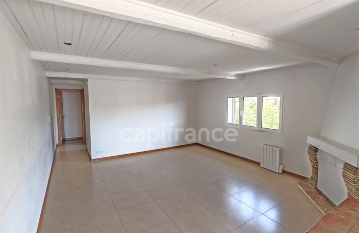 A vendre Appartement 3 pièces rénové à MONTAUROUX (83) — photo 2