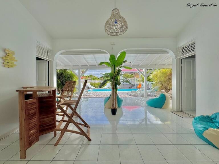 À VENDRE – VILLA DE CHARME AVEC PISCINE & ANNEXES – SAINT-FRANÇOIS — photo 1