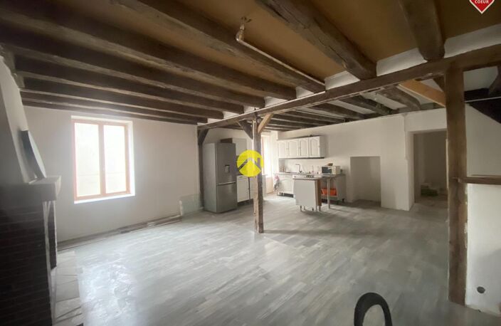 IMMEUBLEDE 360 M² 3 APPARTEMENTS — photo 2