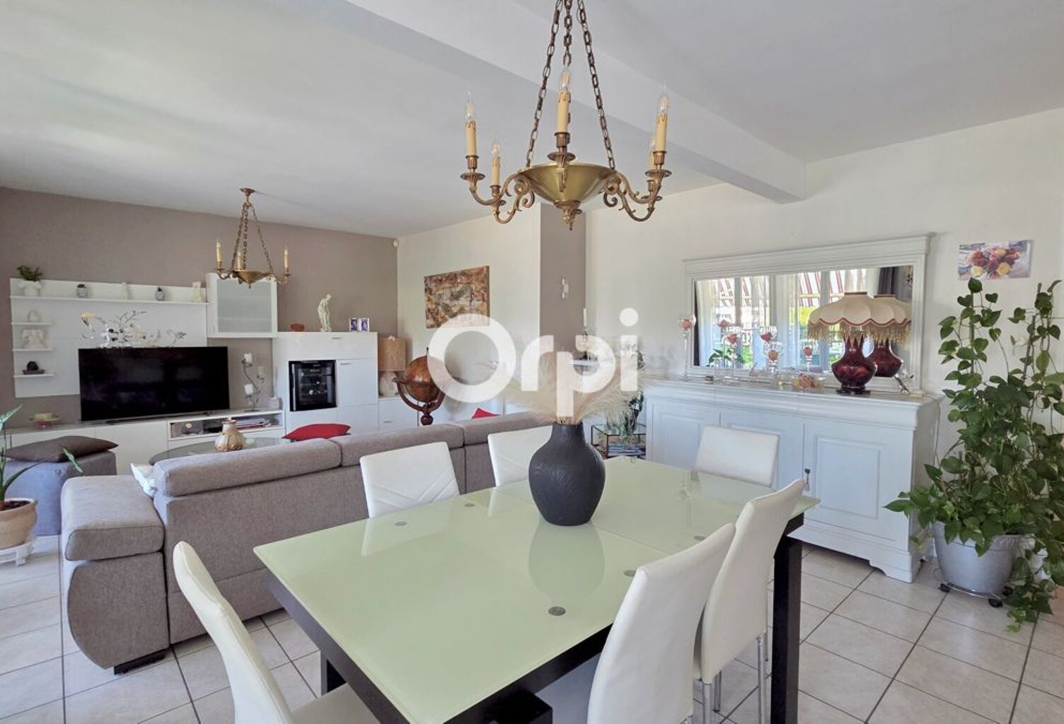 Appartement À Vendre — photo 1