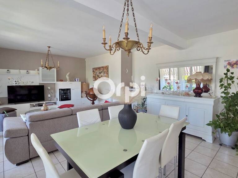 Appartement À Vendre — photo 1
