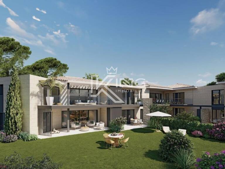 SAINTE-MAXIME –Appartement T3 vue mer, jardin et vaste terrasse à deux pas des plages — photo 1