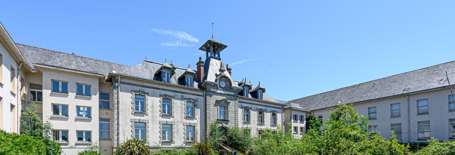 Immeuble   m² à vendre à Guémené-sur-Scorff (56160)