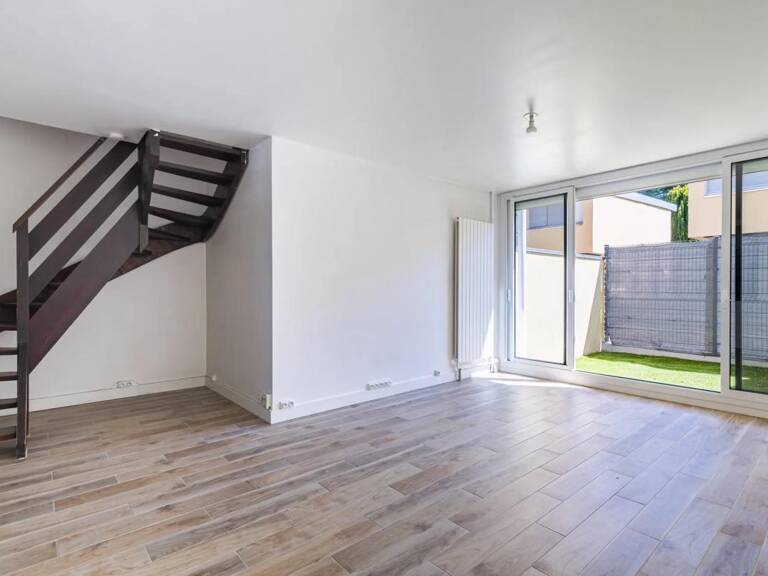 Duplex de 3 pièces de 68 m² à Massy-Terasse-cave - RER VERRIERE — photo 1