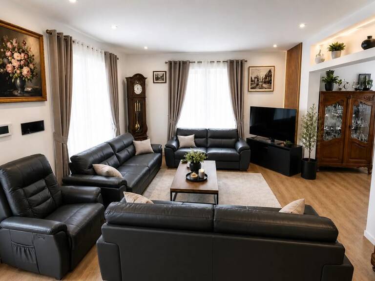 68390 SAUSHEIM – QUARTIER RÉSIDENTIEL RECHERCHÉ – MAISON FAMILIALE DE 200 m² – 7 PIÈCES – 5 CHAMBRES – SOUS-SOL AMÉNAGÉ – COMBLES EXPLOITABLES — photo 1