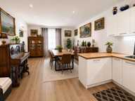 68390 SAUSHEIM – QUARTIER RÉSIDENTIEL RECHERCHÉ – MAISON FAMILIALE DE 200 m² – 7 PIÈCES – 5 CHAMBRES – SOUS-SOL AMÉNAGÉ – COMBLES EXPLOITABLES — photo 4