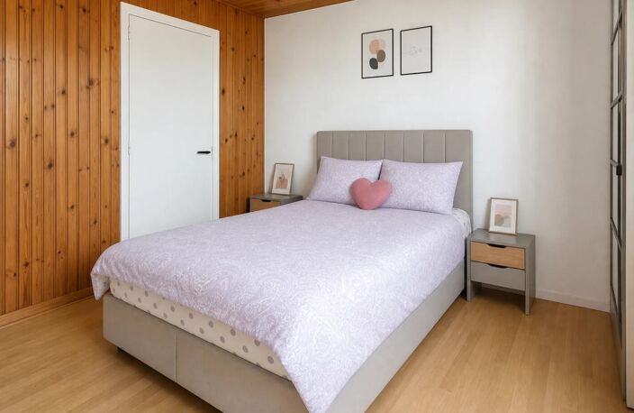 PRÈS DE VILLENEUVE-LE-ROI – APPARTEMENT 2 PIÈCES — photo 2