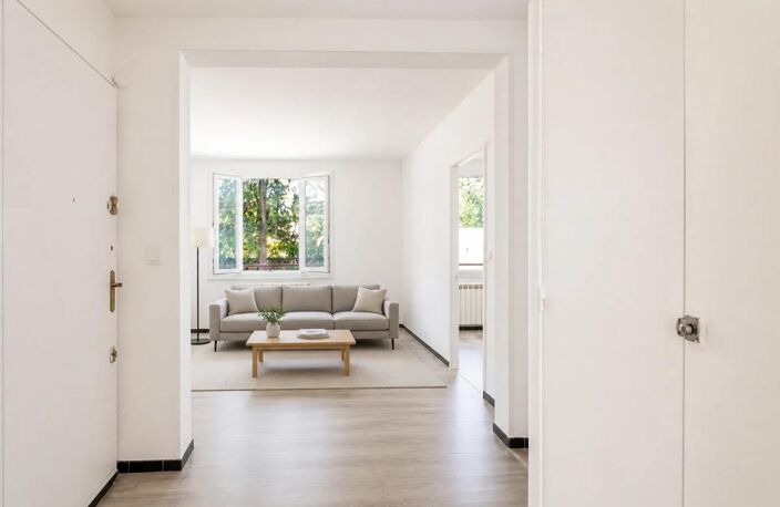 Appartement de 3 pièces de 52 m² à Marseille13012 — photo 2