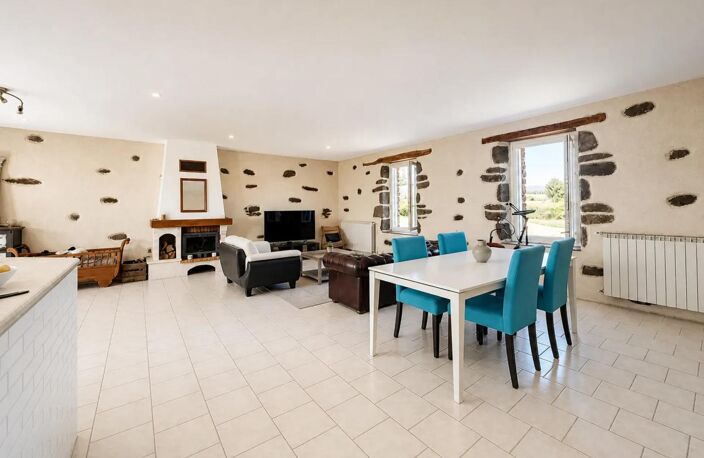 Maison avec dépendance sur 6000m2 de terrain — photo 4