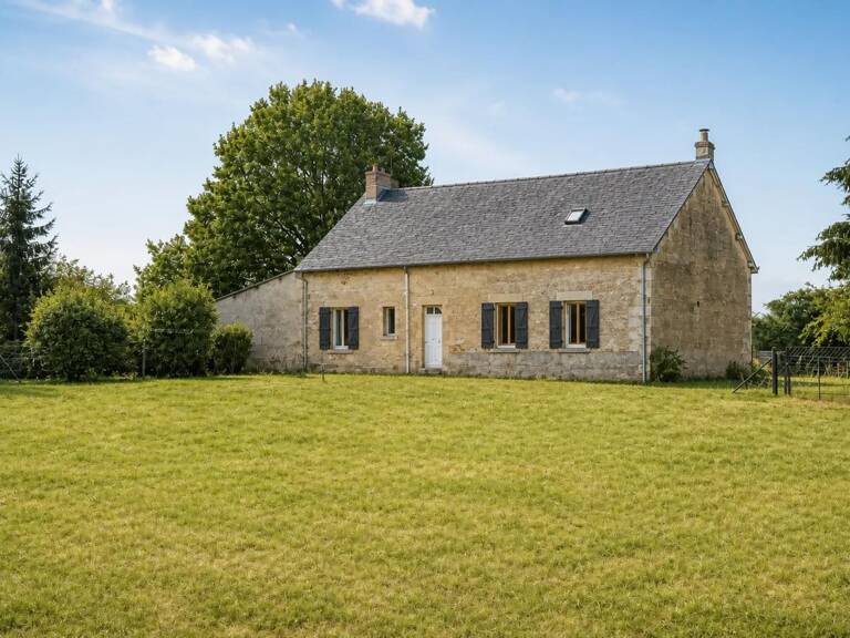 Maison avec dépendance sur 6000m2 de terrain — photo 1