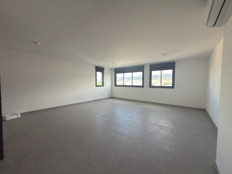 Bureau lumineux de 35 m² à Saint-André — photo 1