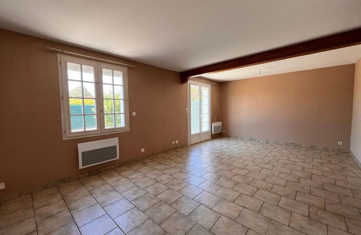 Maison À Vendre à 10 minutes d'Orléans centre — photo 2