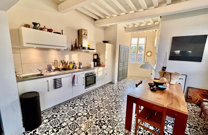 Centre d'Uzès, beau duplex rénové et climatisé — photo 2