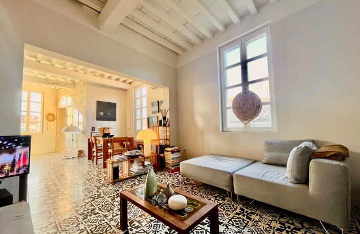 Centre d'Uzès, beau duplex rénové et climatisé — photo 4