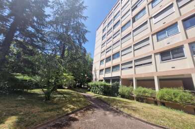Appartement 3 pièces 900 €