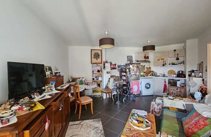 LOYERS GARANTIS – Appartement T2 en résidence services seniors avec bail commercial en cours — photo 3