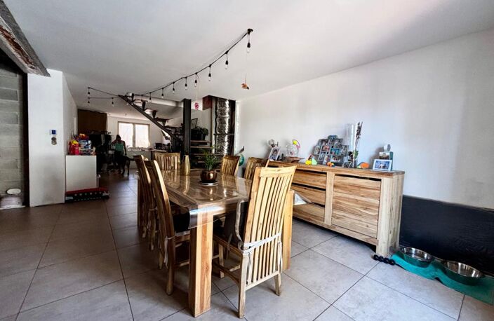 Maison T5 À Vendre, jardin — photo 2