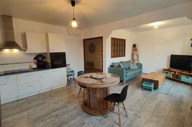 Appartement 4 pièces 683 €