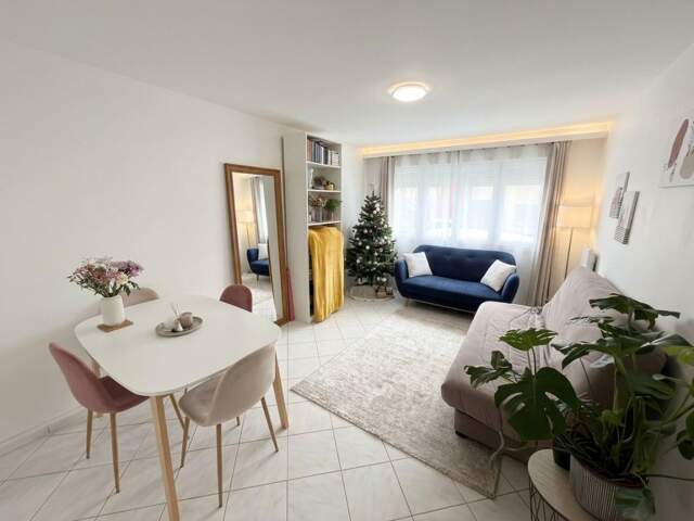 Appartement À Vendre — photo du bien