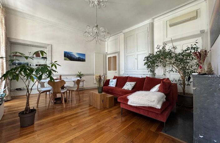 CHAMBÉRY - Centre historique - Vaste appartement 5 pièces - 152.09 m² — photo 3