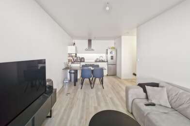 Appartement 2 pièces 748 €