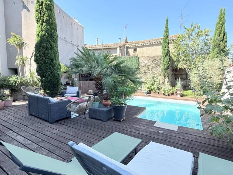 Demeure de caractère en pierres ! 320 m² habitables avec piscine sur une parcelle totale de 517m²+ Appartement T3 indépendant loué ! Aux portes de Carcassonne — photo 1