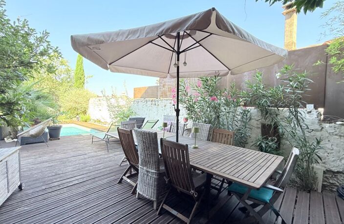 Demeure de caractère en pierres ! 320 m² habitables avec piscine sur une parcelle totale de 517m²+ Appartement T3 indépendant loué ! Aux portes de Carcassonne — photo 4