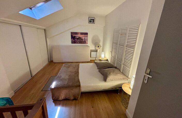 Bordeaux Nansouty  Duplex de charme avec parking, vendu meublé, fort potentiel locatif — photo 5