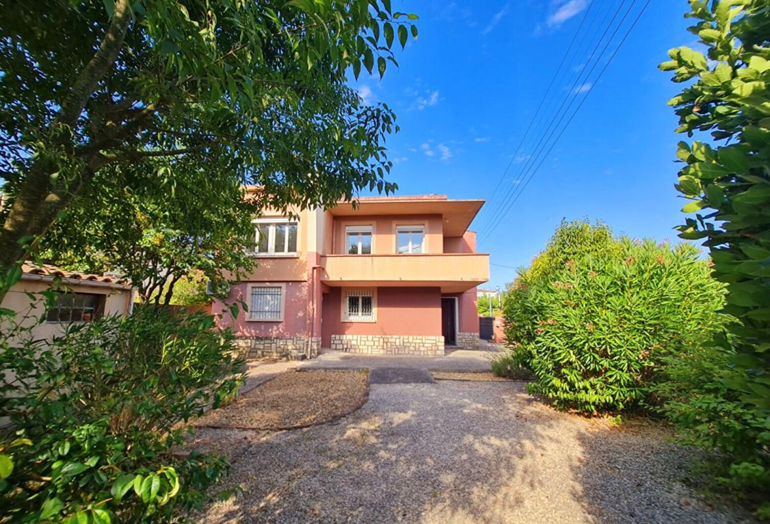 Alès - Maison de 150M² proche des commerces et école — photo 1