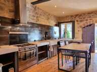 Maison de charme rénovée de 155m² habitables avec cour intime et à 6 min de Carcassonne — photo 2