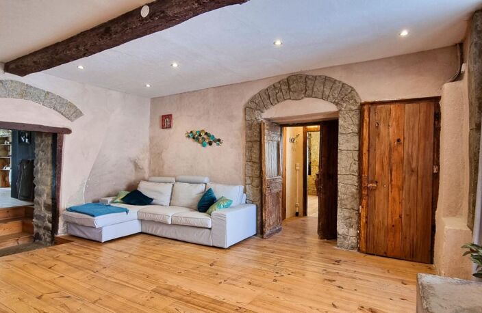 Maison de charme rénovée de 155m² habitables avec cour intime et à 6 min de Carcassonne — photo 3