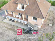 Maison entièrement rénovée à Saint Symphorien de Lay  - Grand garage double - — photo 2