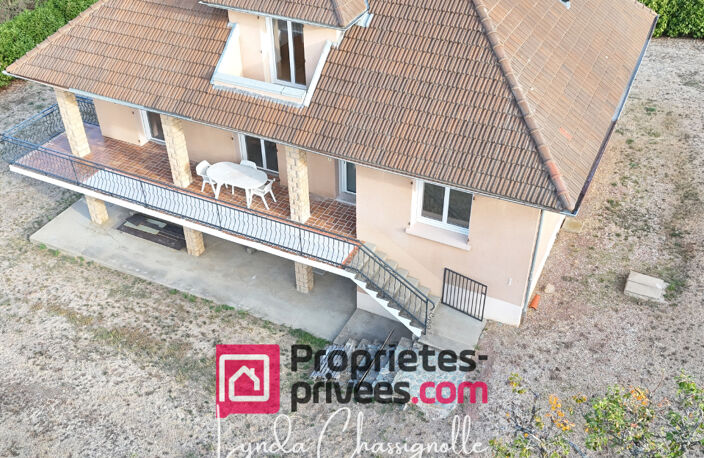 Maison entièrement rénovée à Saint Symphorien de Lay  - Grand garage double - — photo 2