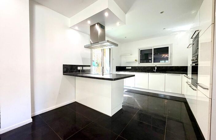 EXCLUSIVITE Maison contemporaine THONON Ouest calme T4 95 m² (74200) — photo 2