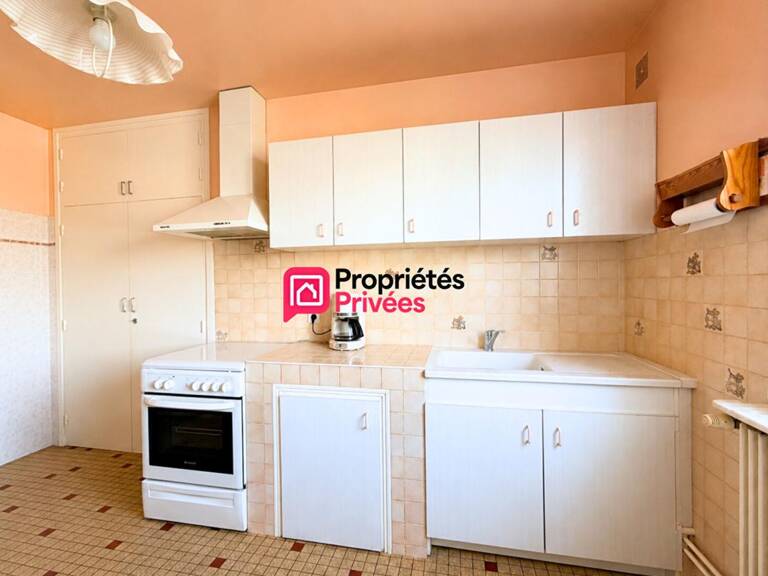 T3 de 63m² avec parking et cave à vendre  quartier Poncillon Marcombes Clermont Ferrand 63000 — photo 1
