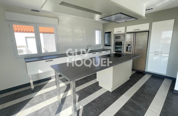 Appartement 4 pièces avec garage, vendu loué, EXCLUSIVITE pour INVESTISSEUR - À vendre à Cabestany (66330) — photo 2