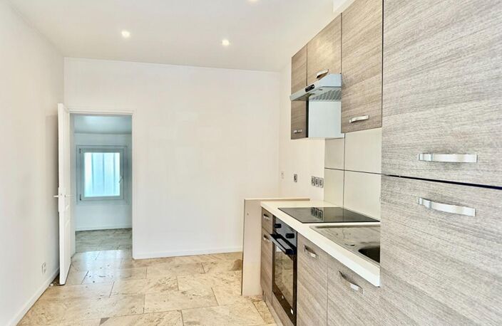 MAR VIVO - 10 MINUTES A PIED DES PLAGES ET COMMERCES A PROXIMITE IMMEDIATE  - 4  pièces  80 m2 - CAVE - GARAGE — photo 5