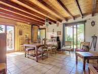 A Plazac, MAISON EN PIERRE ET 3 GÎTES!  257m2. 6 chambres. 6 salles d'eau. Carport/atelier fermé 40 m2. Jardin de 5000 m2 environ — photo 2