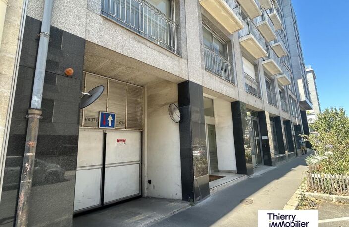 PARKING COPERNIC — photo 4