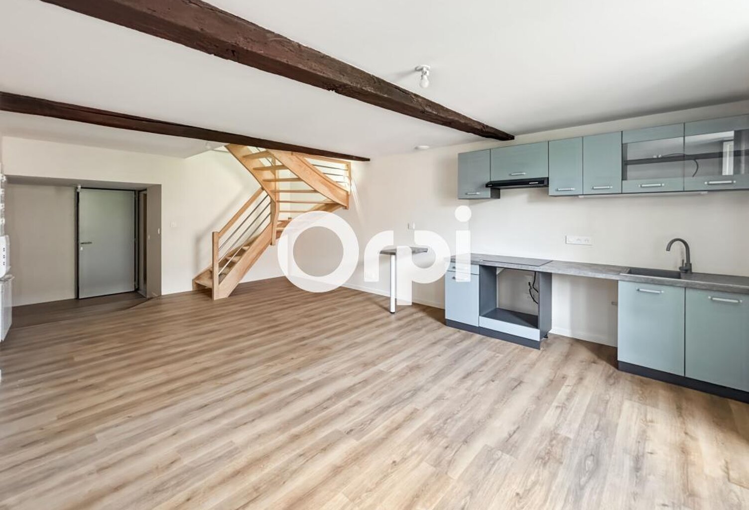Appartement T3 entièrement rénové - Saint Symphorien sur Coise — photo 1