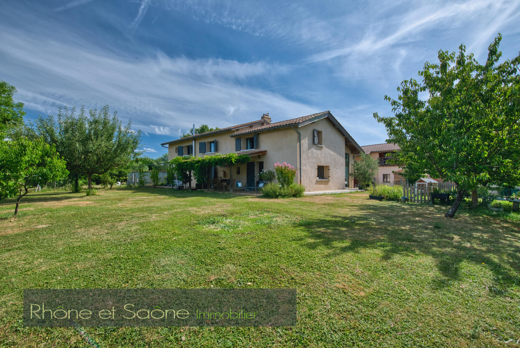 Maison 235m² — Savigneux