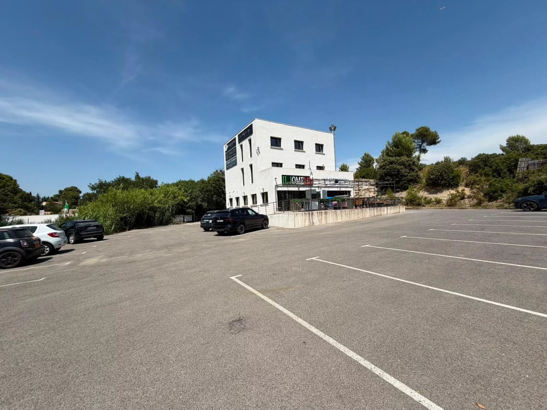 Local commercial 1 pièce 25 m² · à Velaux · 25 m² · 470 €