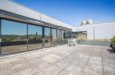 EXCLUSIVITE - Bureaux 47m2 avec terrasse garage, parking et — photo du bien