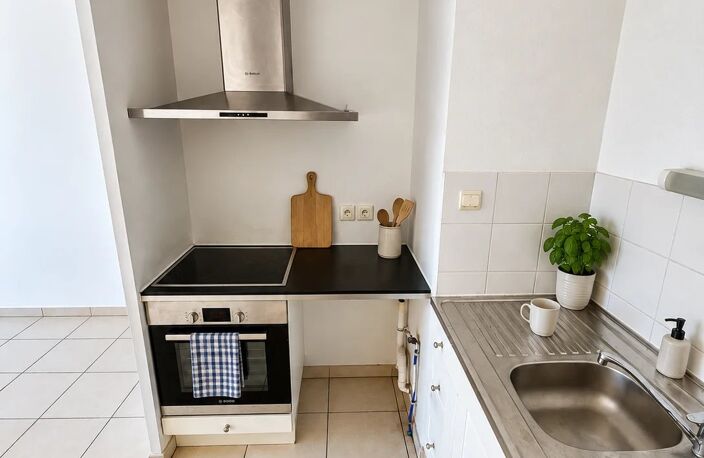 type 2  calme 40m2, avec balcon et garage. — photo 4