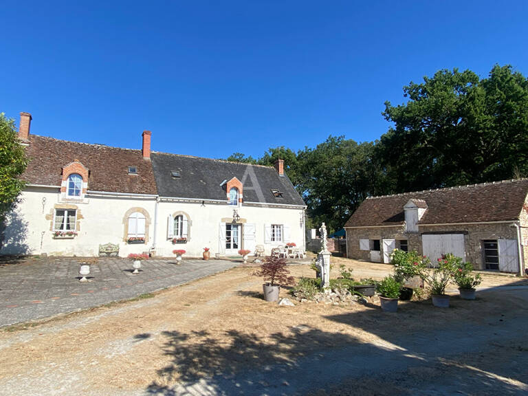 Propriété Sully La Chapelle 7 pièce(s) 224.66 m2 — photo 1