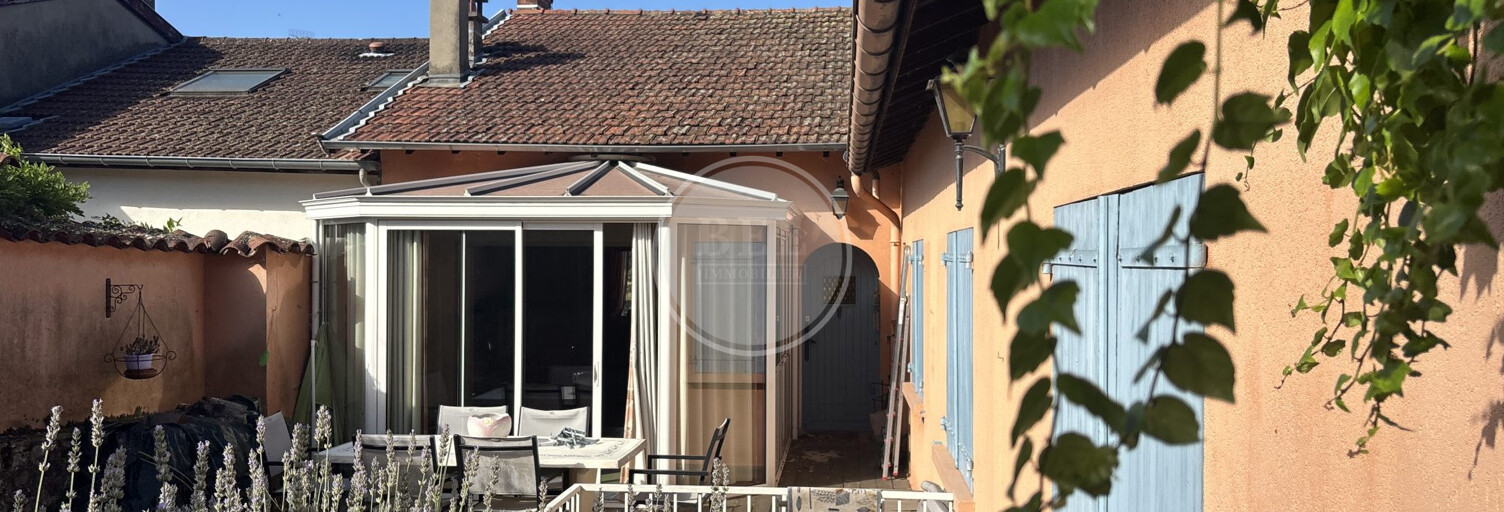 Maison 8 Pièces 214 m² à vendre à Saint-Laurent-de-Chamousset (69930)